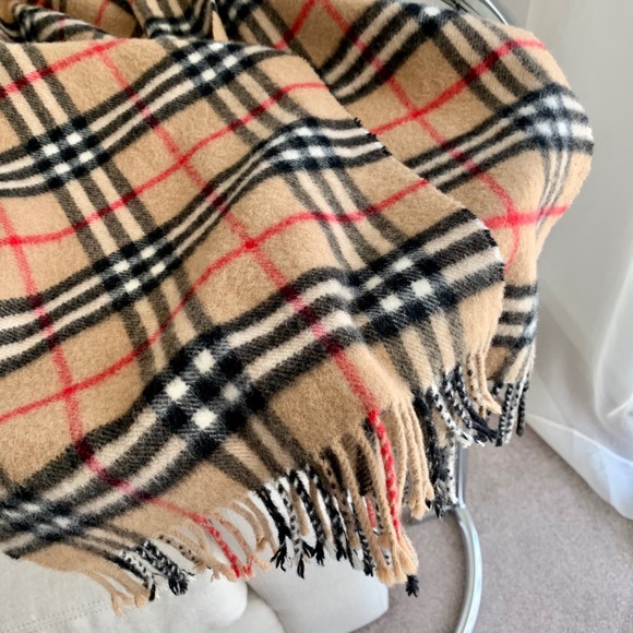 Burberry Accessories - Burberry Classic Check 100% Cashmere Scarf
